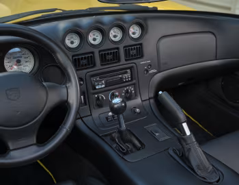 Interior 2001–02 Dodge Viper RT/10 (SR II)