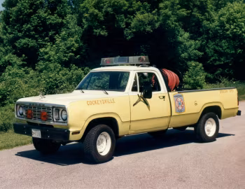 1977 Dodge W300 Power Wagon Sweptline Brush Truck