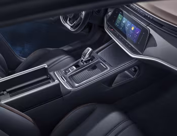Интерьер Dongfeng Aeolus Yixuan Max '2021–23