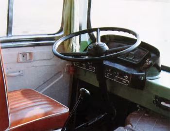 中控台 Dongfeng GZ650S '1981–88