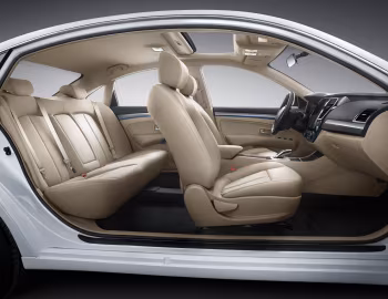 Интерьер Dongfeng Aeolus E70 '2017–19