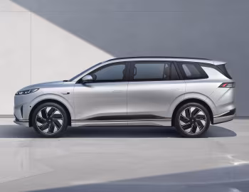 Dongfeng eπ008 '2024–н.ч.