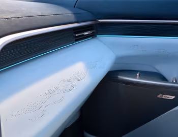 Інтэр'ер Dongfeng eπ008 '2024–н.ч.