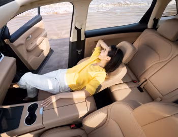 Interior Dongfeng Fengon E5 Plus '2024–pr.