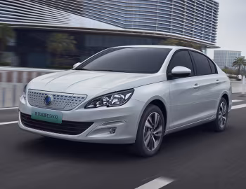 Fukang ES600 '2022–н.ч.