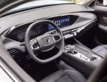 Intérieur Dongfeng Huge [CIS] '2025–pr.