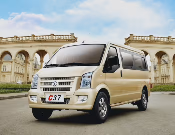 DFSK C37 '09.2012–至今