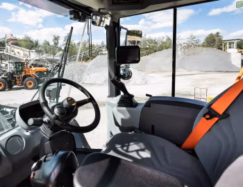 Interior Doosan DL420-7 '07.2020–23