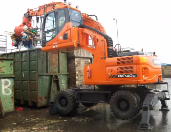 Doosan DX140W-3 elevating cab '2013–15