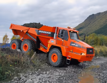 Doosan Moxy MT41 '2010–11