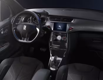 Інтер'єр DS 3 [Worldwide] '2016–19