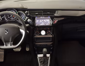 Передня панель DS 3 [Argentina] '2016–19