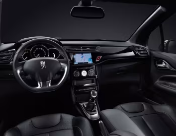 Panneau avant DS 3 "Black Lézard" '2017–18