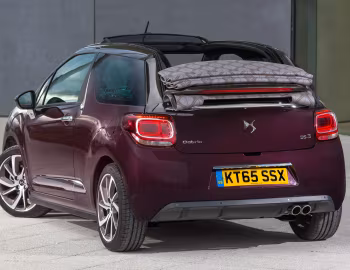 DS 3 Cabrio [UK-spec] '2016–19