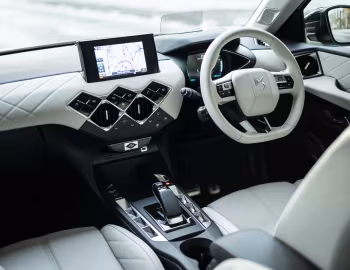 Передня панель DS 3 Crossback E-Tense [Japan] '2020–22