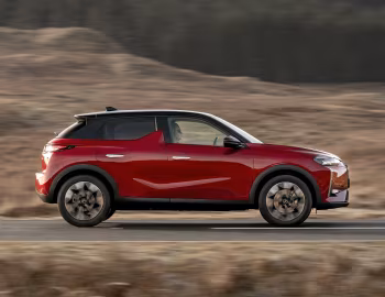 DS 3 E-Tense [UK-spec] '2023–24
