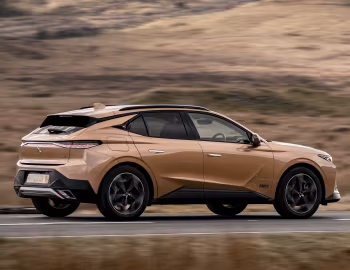 DS 4 Cross [UK-spec] '2022–24