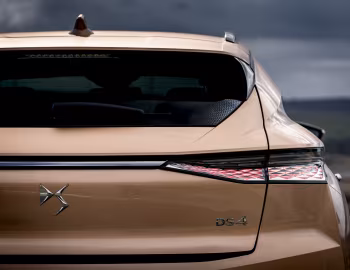 DS 4 Cross [UK-spec] '2022–24