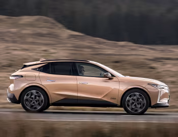 DS 4 Cross [UK-spec] '2022–24