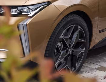 DS 4 Cross [Worldwide] '2021–24