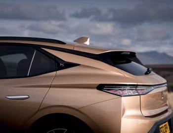 DS 4 Cross [UK-spec] '2022–24