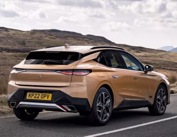 DS 4 Cross [UK-spec] '2022–24