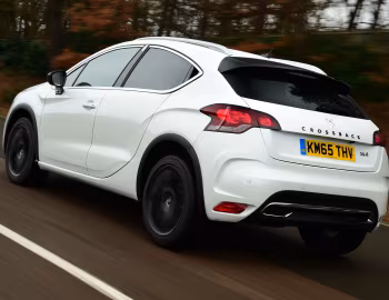 DS 4 Crossback [UK-spec] '2015–18