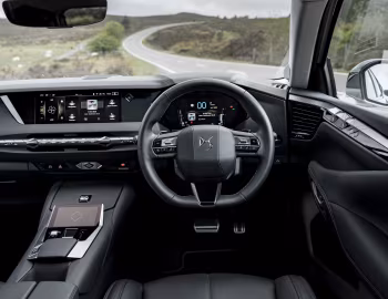 Тарпеда DS 4 E-Tense Rivoli [UK-spec] '2022–24