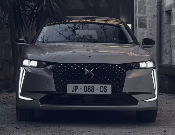 DS 4 E-Tense "Esprit de Voyage" [Worldwide] '2023–24