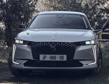 DS 4 E-Tense "Esprit de Voyage" [Worldwide] '2023–24