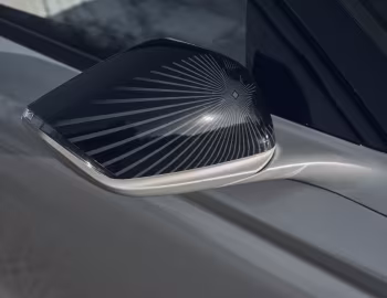 DS 4 E-Tense "Esprit de Voyage" [Worldwide] '2023–24