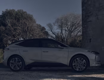 DS 4 E-Tense "Esprit de Voyage" [Worldwide] '2023–24