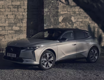 DS 4 E-Tense "Esprit de Voyage" [Worldwide] '2023–24