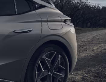 DS 4 E-Tense "Esprit de Voyage" [Worldwide] '2023–24