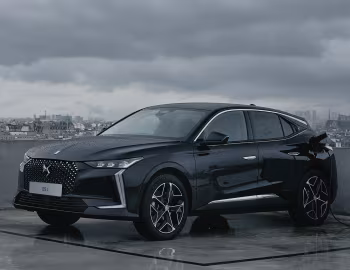 DS 4 E-Tense Ligne OR [France] '2025