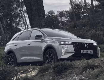 DS 7 E-Tense Esprit de Voyage '2023–24