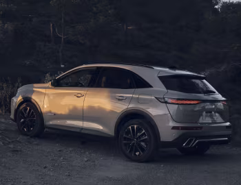DS 7 E-Tense Esprit de Voyage '2023–24