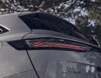DS 7 E-Tense Esprit de Voyage '2023–24