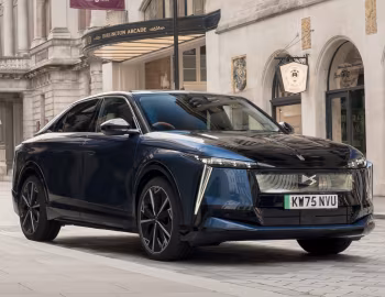 DS N°8 Étoile AWD [UK-spec] '2025–pr.