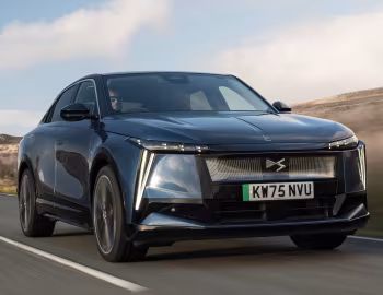 DS N°8 Étoile AWD [UK-spec] '2025–pr.