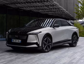 DS N°8 Étoile AWD [Worldwide] '2025–н.в.