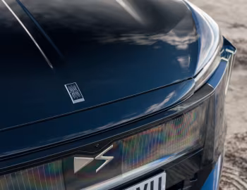 DS N°8 Étoile AWD [UK-spec] '2025–pr.