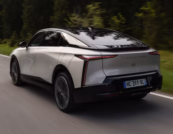 DS N°8 Étoile AWD [Worldwide] '2025–н.ч.
