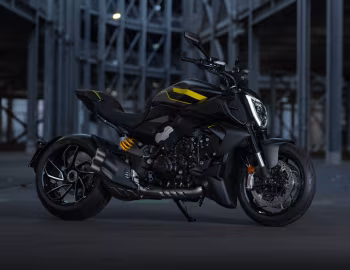 Ducati Diavel V4 Black Roadster Livery '2025