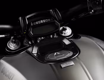 Dashboard Ducati Diavel Titanium '2015