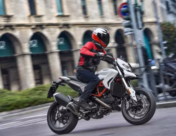 Ducati Hypermotard 939 '2016–至今