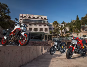 Ducati Monster 797 Plus '2017–至今