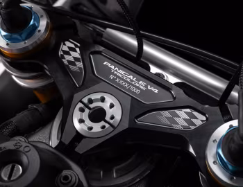 Interior Ducati Panigale V4 Tricolore '2025