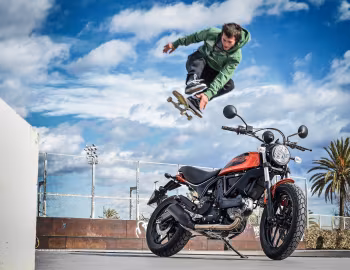 Ducati Scrambler Sixty2 '2015–23