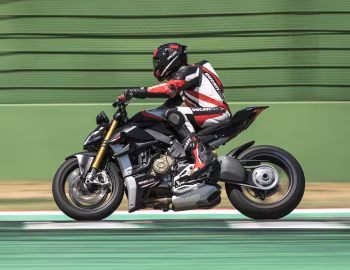 Ducati Streetfighter V4 SP '2022–25
